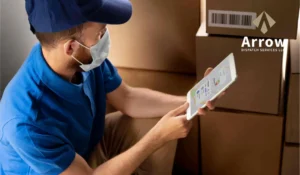 delivery man with tablet